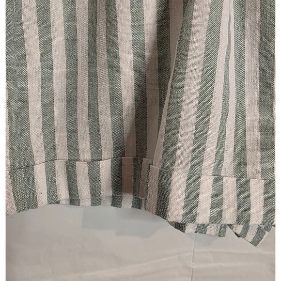 Shein Shorts Women's Size L Green White Stripes Elastic Ruffled Waist - Picture 4 of 7